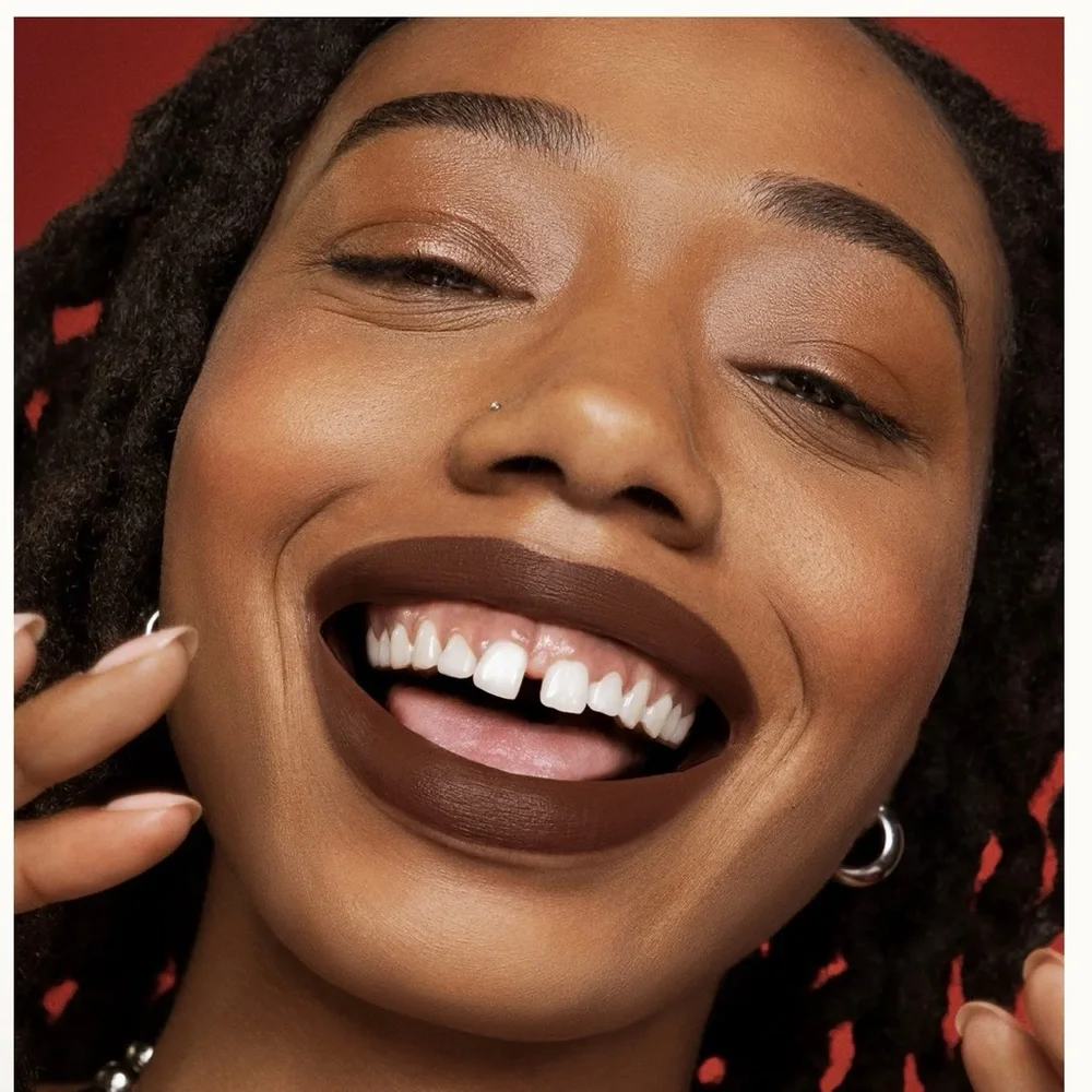 Rare Beauty Kind Words Matte Lipstick in Shade Strong